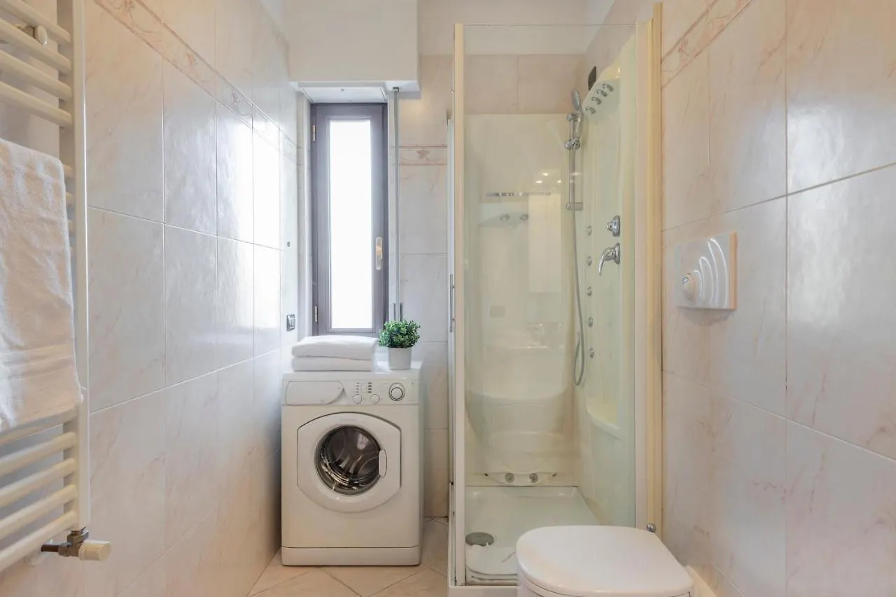 Ferrucci, 6 - Monolocale Al Settimo Cielo Apartment Milan Italy