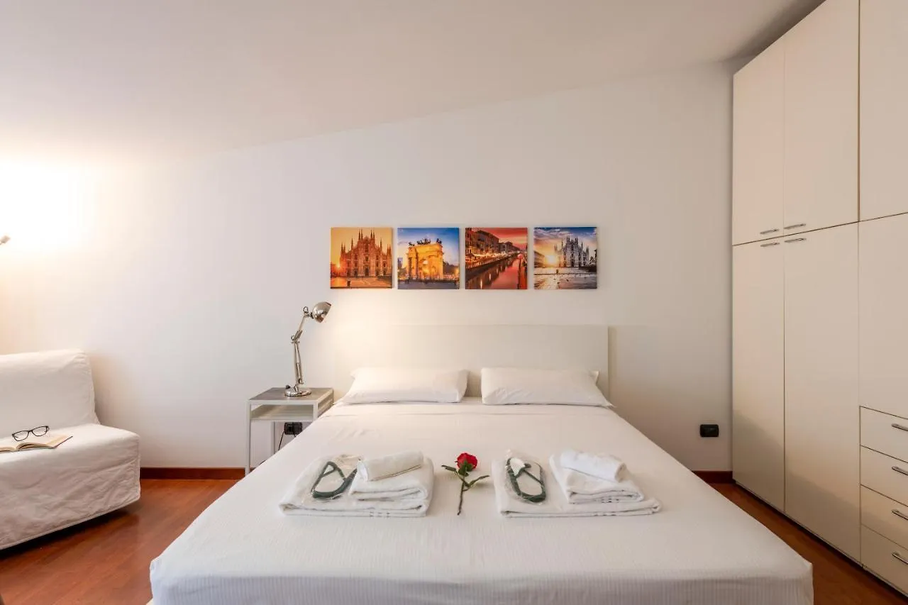 Ferrucci, 6 - Monolocale Al Settimo Cielo Apartment Milan 0*,