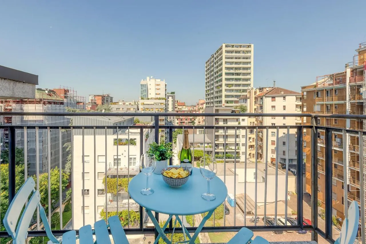Ferrucci, 6 - Monolocale Al Settimo Cielo Apartment Milan Italy